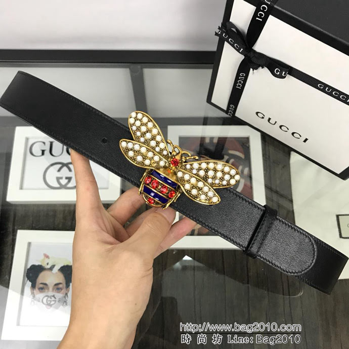 GUCCI古馳 官網新款 正品規格 原單品質 雙面進口頭層對版定制皮料 復古紅磚大蜜蜂扣 時尚百搭款皮帶  xfp1315